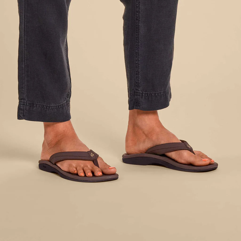 Olukai Women's 'OHANA- Dark Java