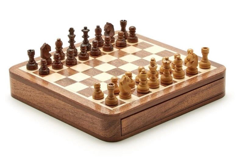 Two's Company Magnetic Chess Set
