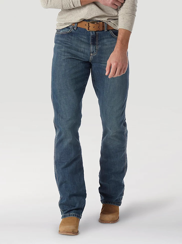 Wrangler Men Retro Relaxed Fit Bootcut Jean in Rocky Top